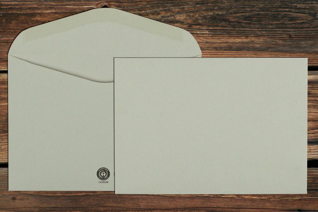 Kuvertierhüllen B6 125x176 mm Nassklebend Recycling Grau 70 g/qm